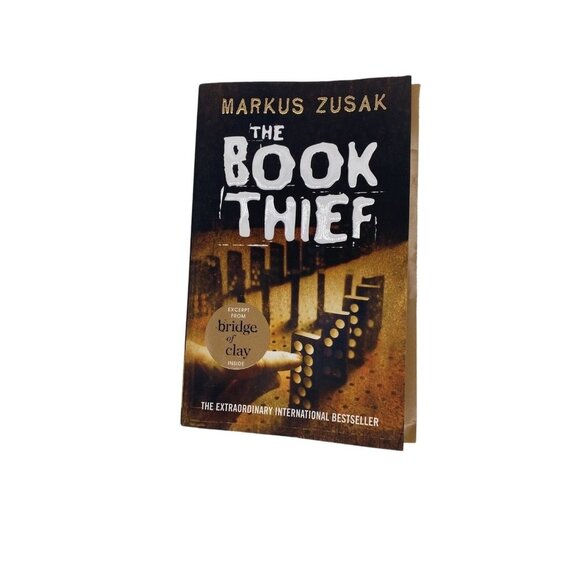 The Book Thief by Markus Zusak (2005, Trade Paperback) - Picture 1 of 13